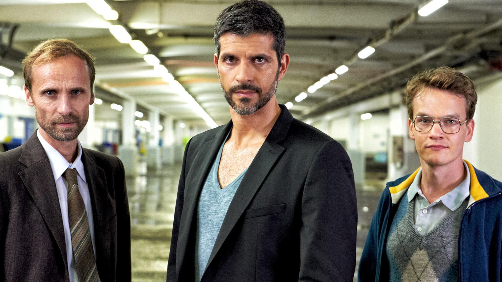 Kommissar Dupin (Pasquale Aleardi, Mitte) mit seinen beiden Assistenten Riwal (Ludwig Blochberger, re.) und Kadeg (Jan Georg Schütte)