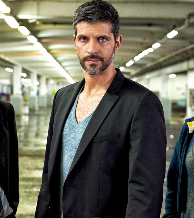 Kommissar Dupin (Pasquale Aleardi, Mitte) mit seinen beiden Assistenten Riwal (Ludwig Blochberger, re.) und Kadeg (Jan Georg Schütte)