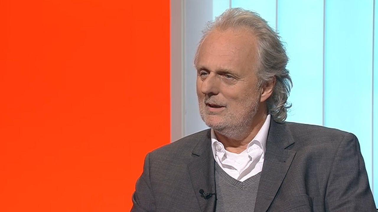 Standbild: Kulturzeit-Gespräch mit Hubert Winkels