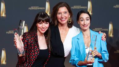 "Kulturzeit"-Moderatorinnen freuen sich über den Deutschen Fernsehpreis 2022