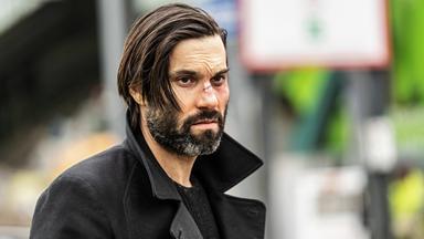 Lukas Laim (Max Simonischek) in Nahaufnahme