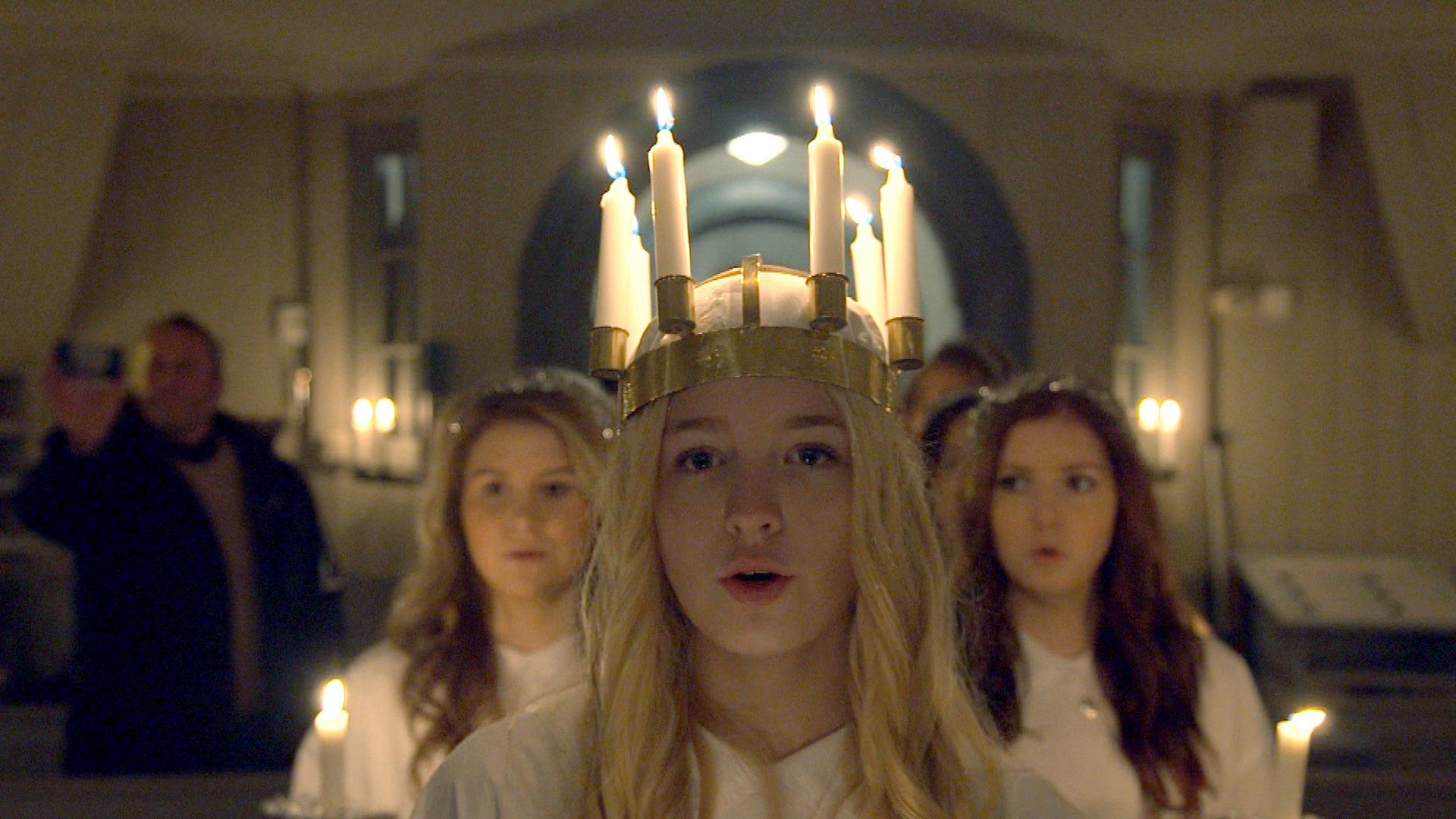 Der Lucia-Tag am 13. Dezember gehört zu den wichtigsten Feiertagen in Schweden. Für Tove Dahl erfüllt sich in diesem Jahr ein Traum: Sie ist die heilige Lucia.