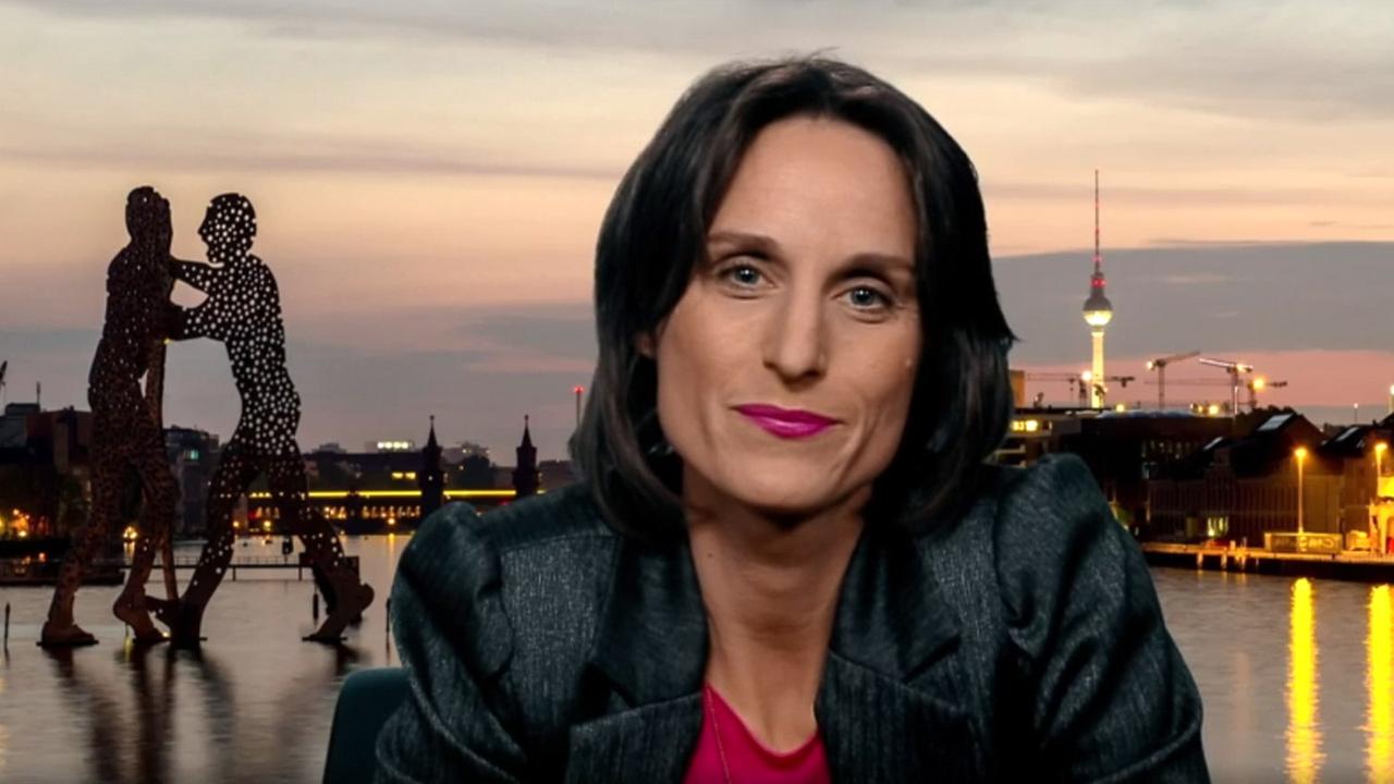 Standbild: Literaturgespräch mit Katharina Teutsch