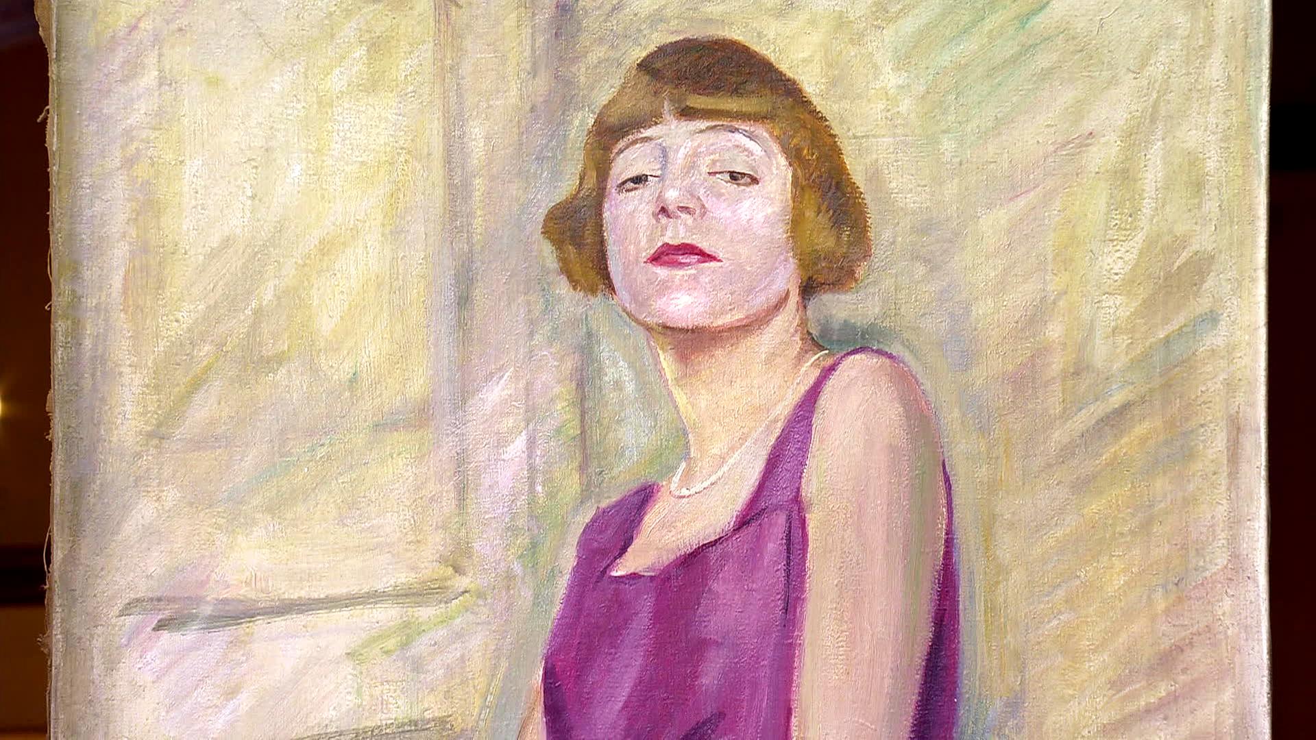 Ein gemaltes Porträt einer Frau mit kinnlangen Haaren und ärmellosem lila Kleid. Sie blickt leicht von oben herab.