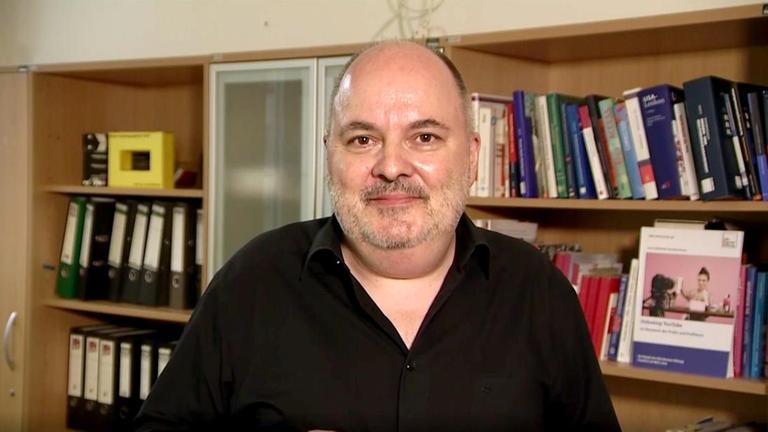 Porträt Lutz Frühbrodt