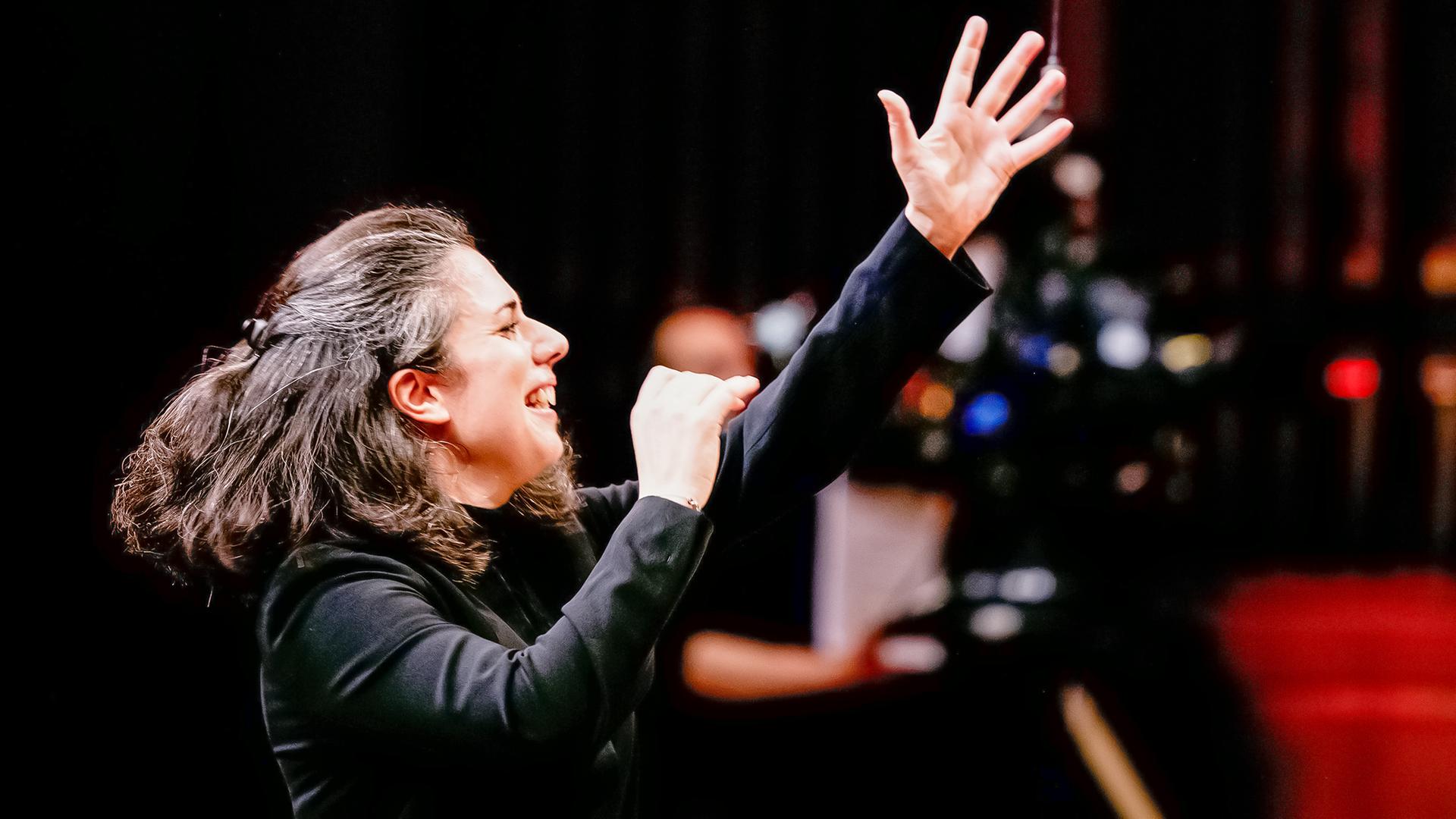 Marie Jacquot aus der Kölner Philharmonie