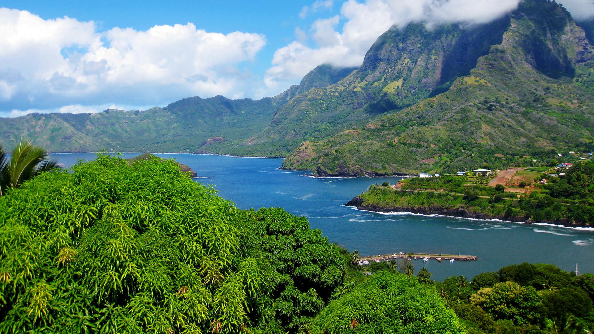 Die Küste von Hiva Oa.