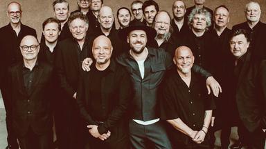 Max Mutzke und die SWR Big Band.