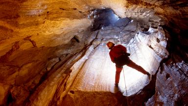 "Menschen im Karst - Leben zwischen Himmel und Hölle" - Suche nach dem verschwundenen Fluss.