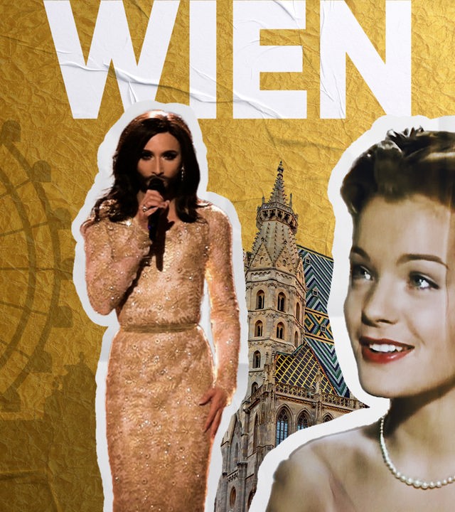 Großer weißer Schriftzug "WIEN" auf goldgelb strukturiertem Hintergrund. Davor Collage mit gelbem Sportwagen mit geöffneter Tür, mehreren Porträtaufnahmen, einer singenden Bühnenfigur am Mikrofon sowie historischen Bauwerken; im Hintergrund stilisiertes Riesenrad.