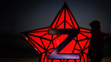 Stern in Moskau mit dem dem Initial "Z" der russischen Militärpropaganda 