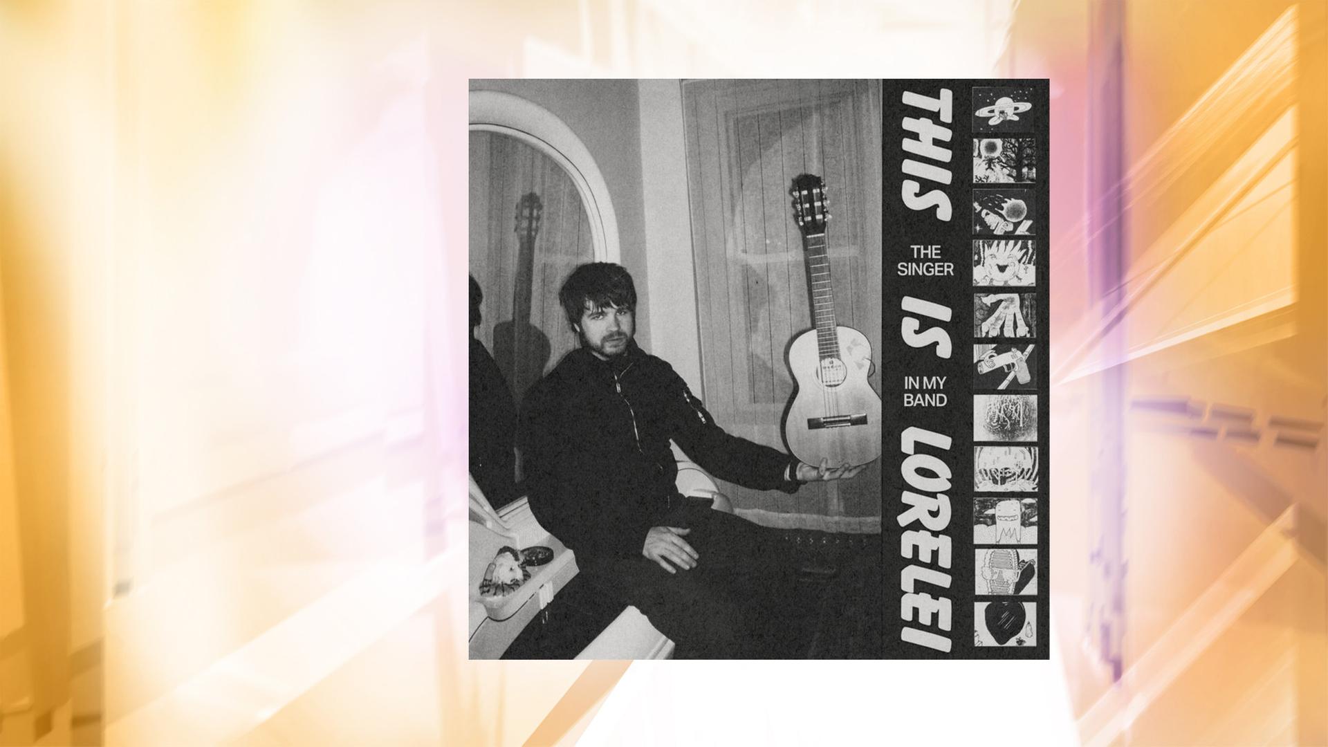 Auf dem Plattencover sieht man eine Schwarz-Weiss-Fotografie, die einen sitzenden Mann mit Gitarre zeigt.
