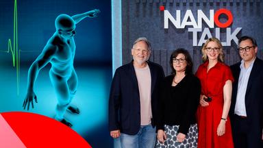 Moderatorin Alena Buyx im nano talk studio mit ihren Gästen