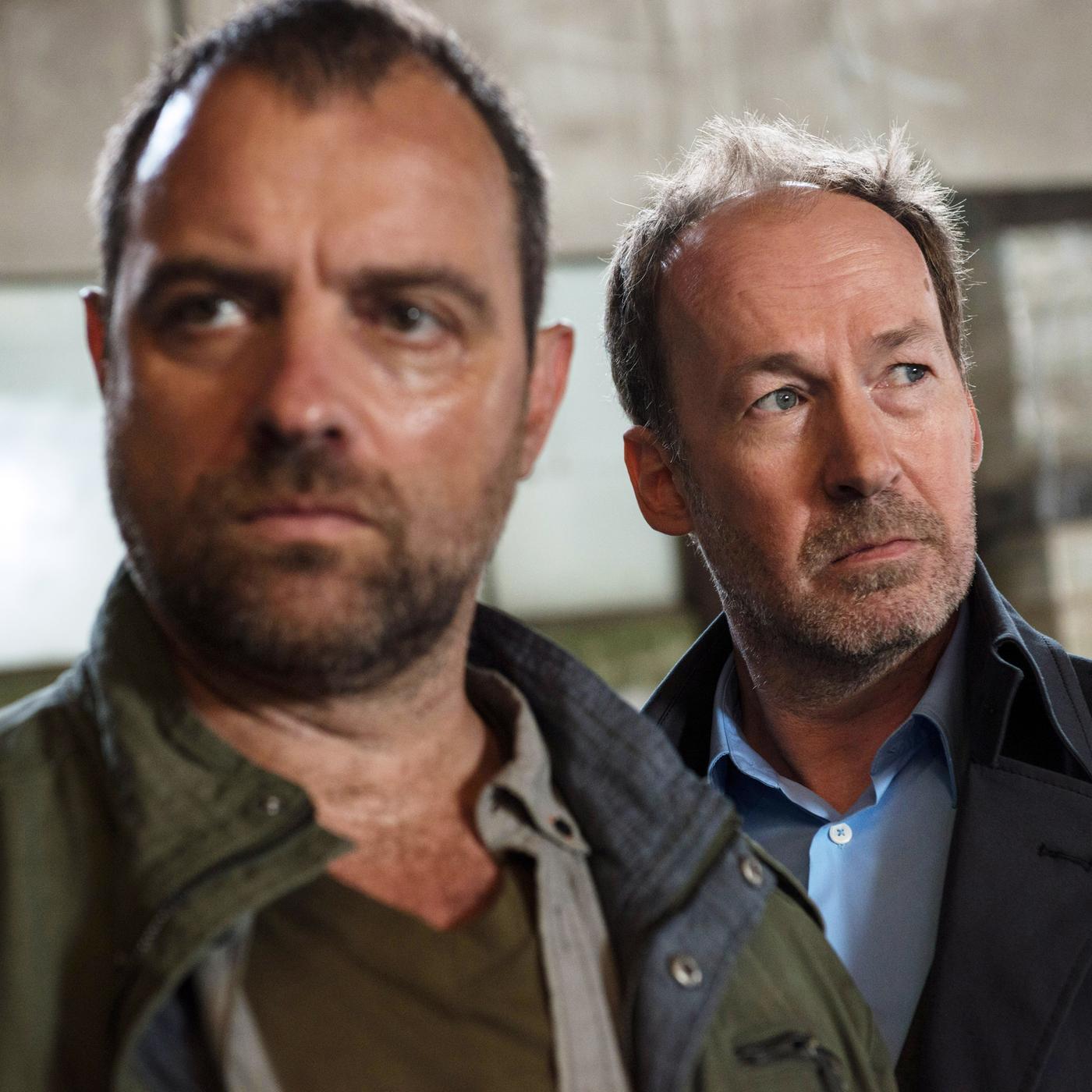 Der Psychologe Joe Jessen (Ulrich Noethen, r.) versucht Kommissar Vincent Ruiz (Juergen Maurer, l.) zu helfen, seine Erinnerungen wieder zu rekonstruieren. Was ist in den letzten Tagen vorgefallen und welche Verbindung besteht dabei zu dem Fall Lilli Holsten? 