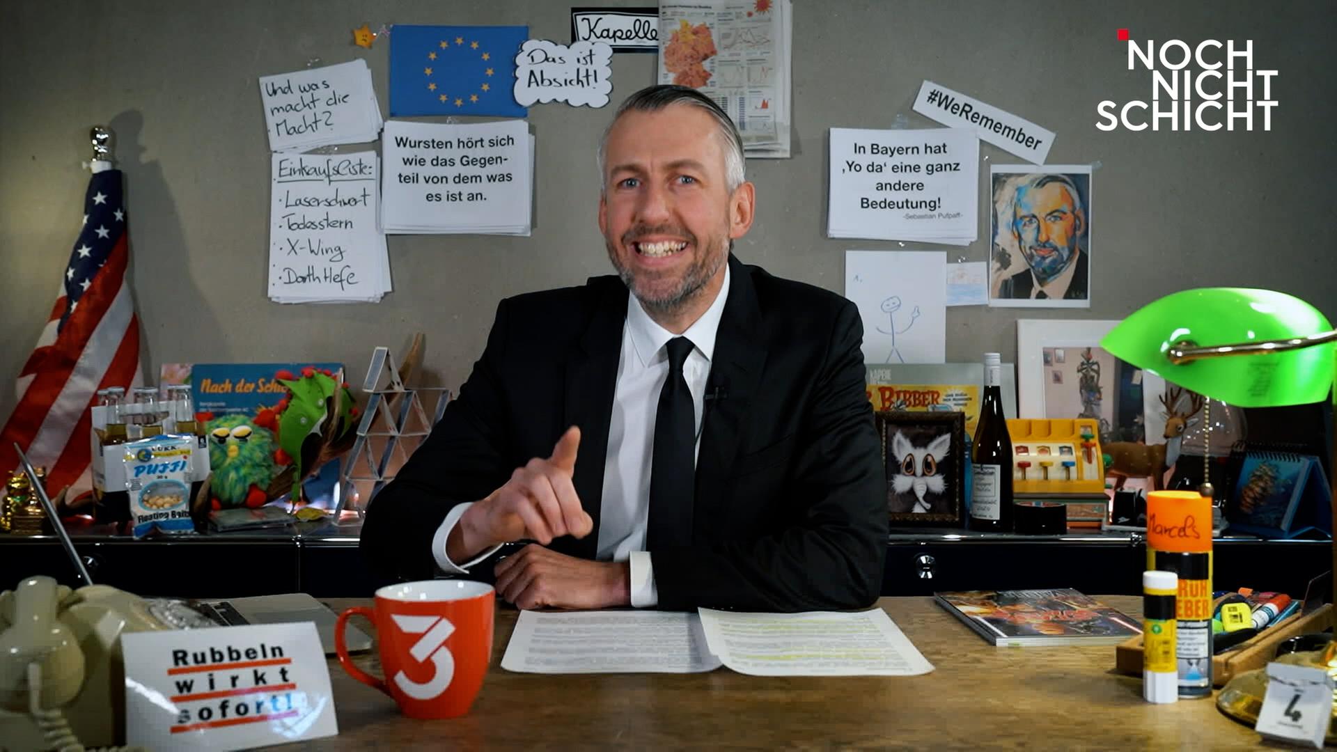 Das Bild zeigt Sebastian Pufpaff am Set von Noch nicht Schicht