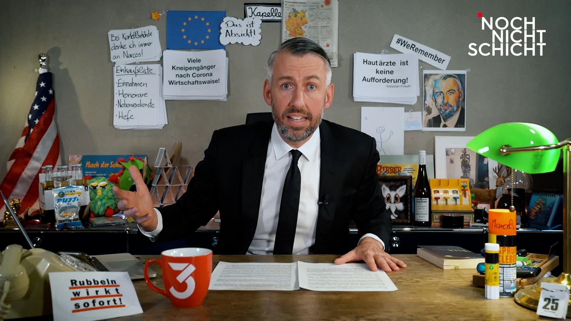 Das Bild zeigt Sebastian Pufpaff am Set von Noch nicht Schicht