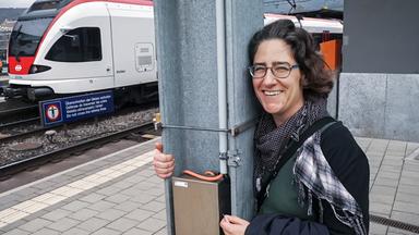 Regina (Name geändert) ist in Zugleitungen verliebt.