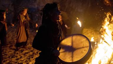 Ein Frauenkreis feiert Samhain