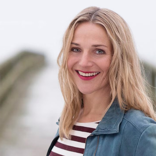 Tanja Wedhorn in "Praxis mit Meerblick"