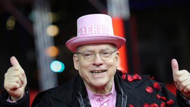 Rosa von Praunheim bei einer Filmpremiere