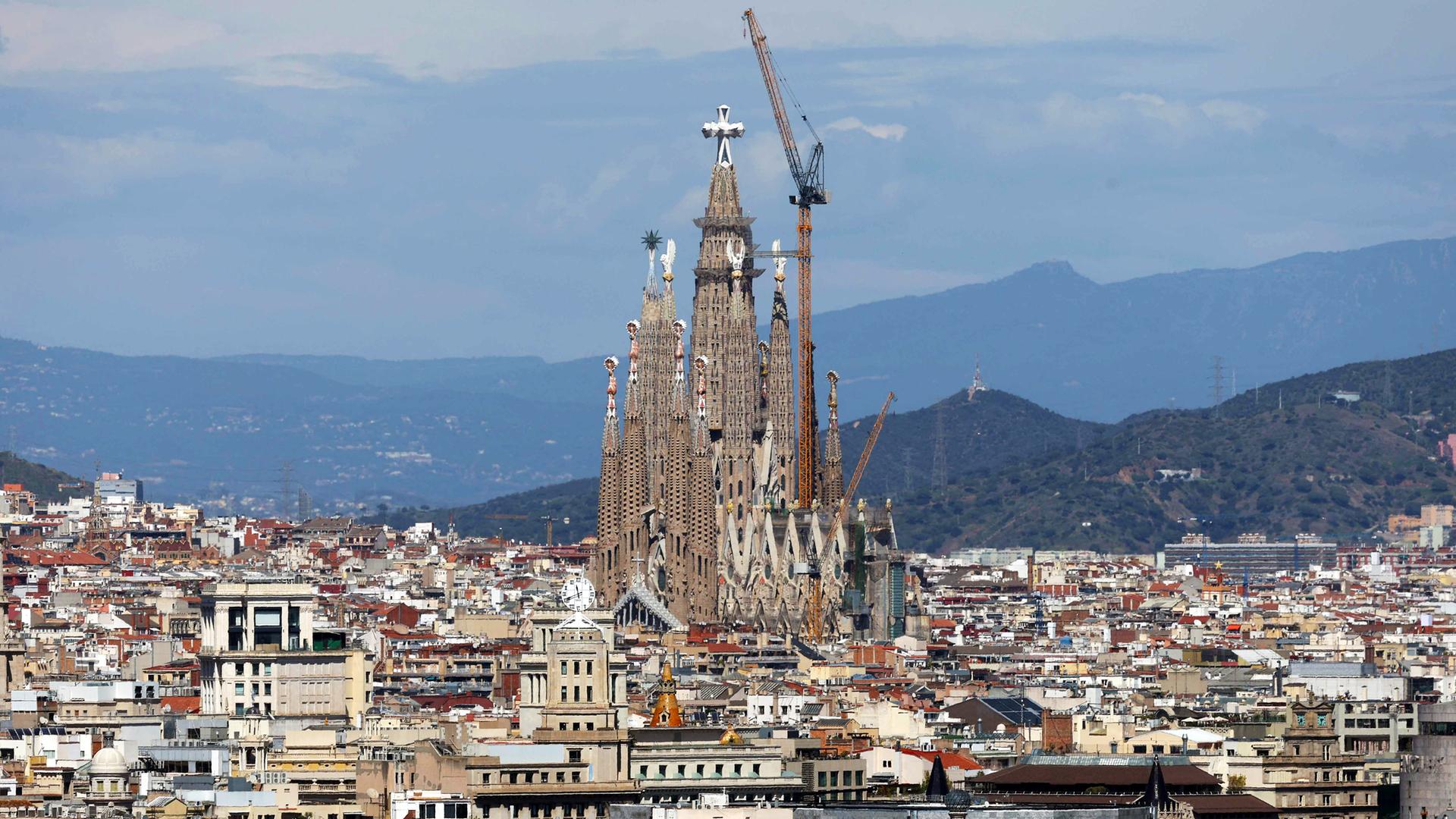 Sagrada - Flug über die ewige Baustelle