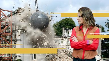 Katty Salié vor einem Denkmal-Abriss.