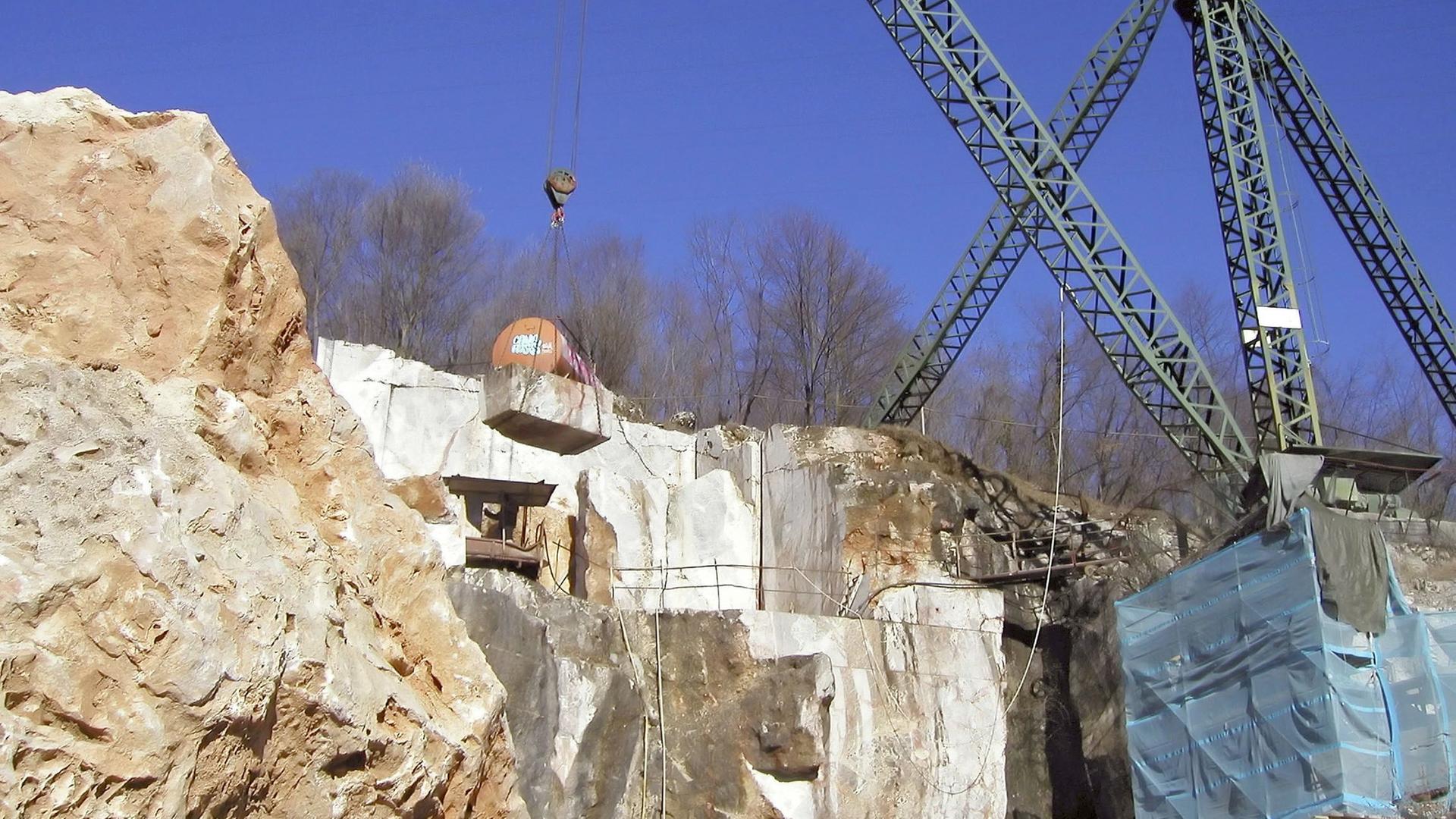 Ein Marmorsteinbruch.