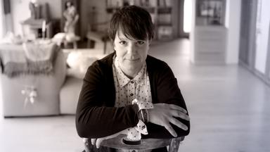 Sara, das Cello und der Schnee