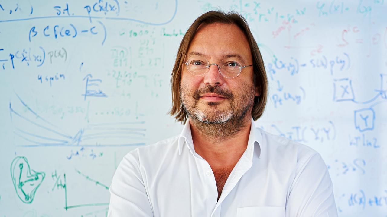 Stefan Thurner, Physiker und Komplexitätsforscher