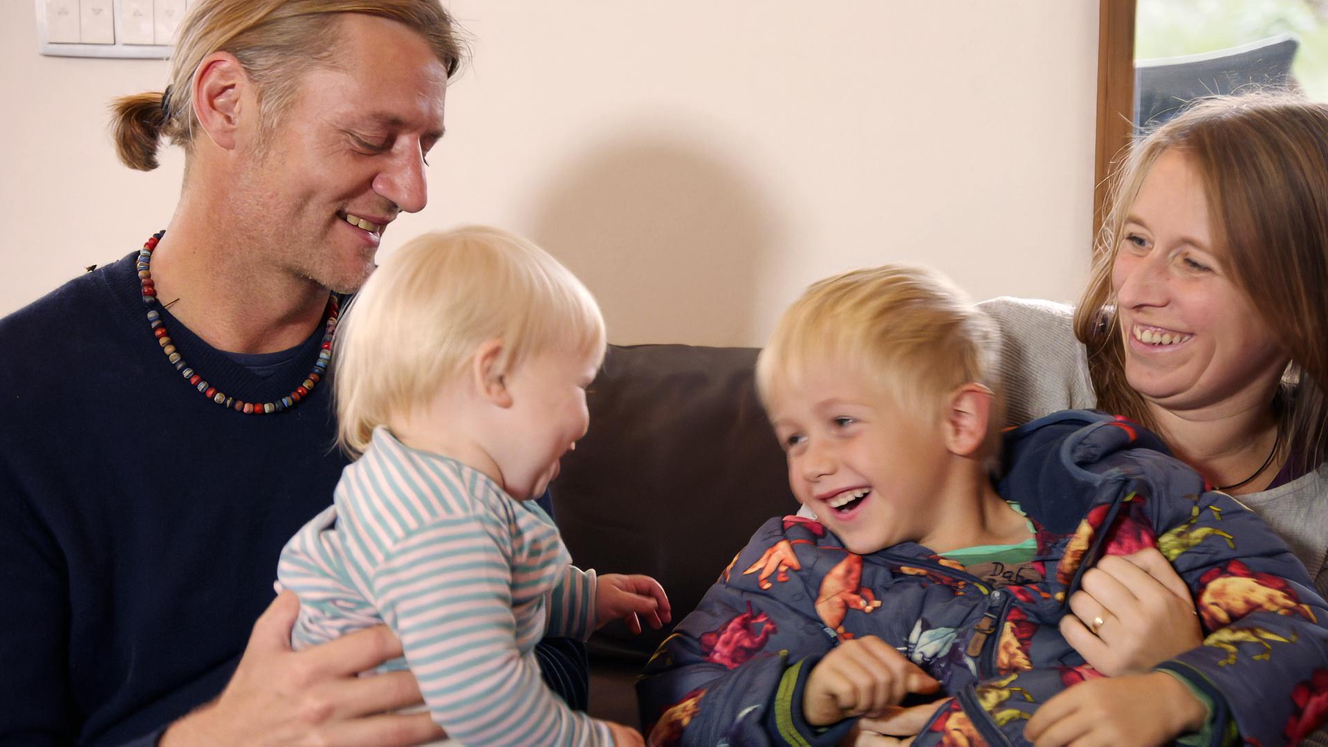 Christian und Malu mit ihren Kindern Theresa und Josef.