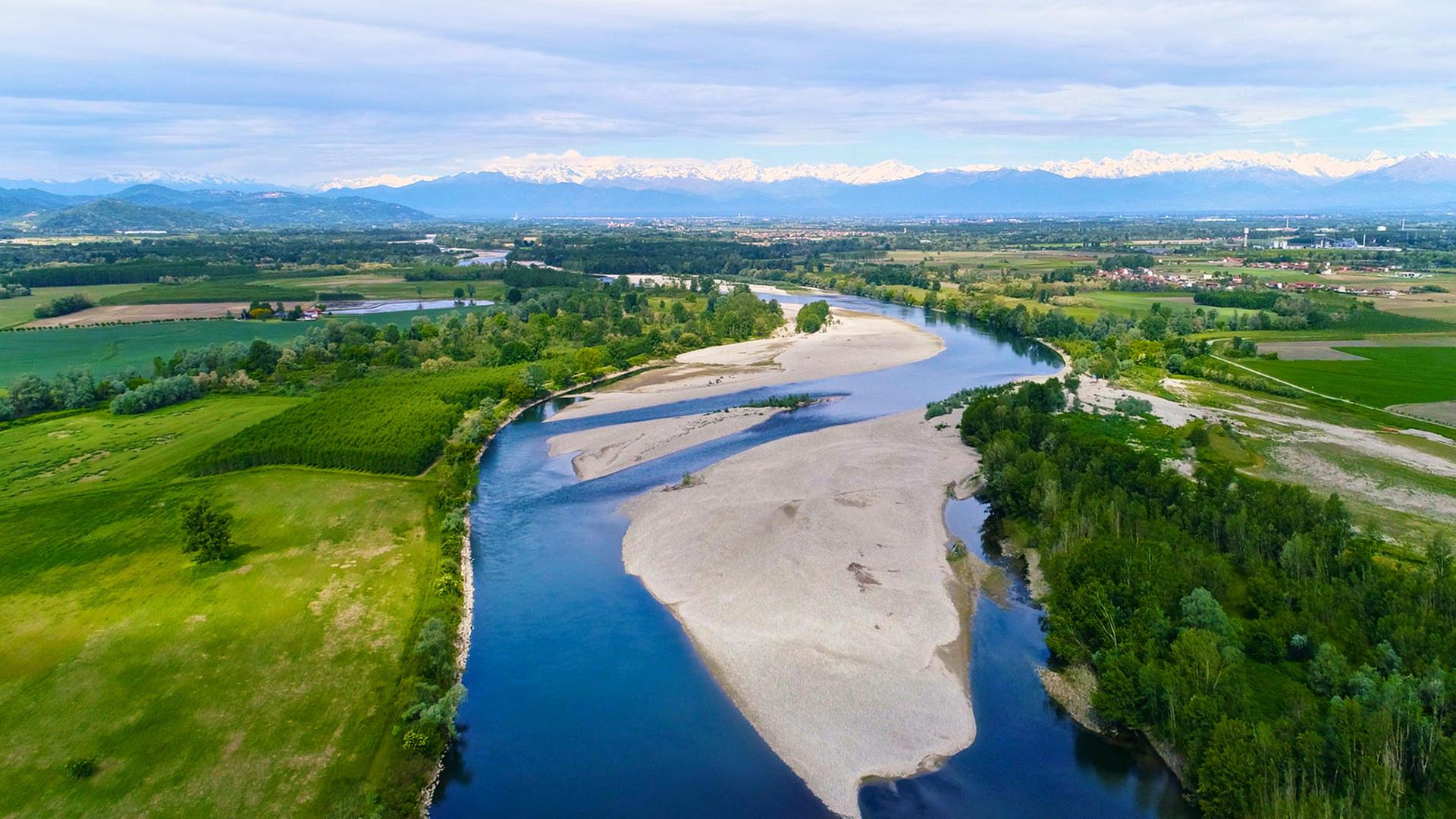 "Stromaufwärts! Europas Wasserwege (4/5) - Auf dem Po durch Norditalien": In der Po-Ebene.