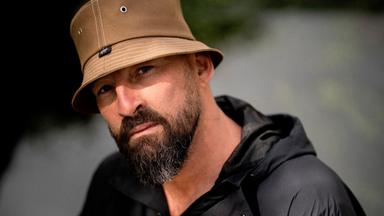Ein Portrait des Sängers Gentleman