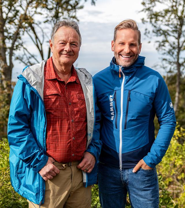 Thomas Bucheli, Leiter SRF Meteo, und Sebastian Weber, Chefmeteorolge Servus TV, erforschen das Alpenwetter.