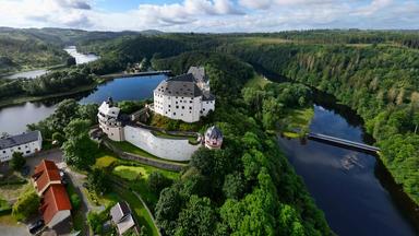 Luftansicht des Schlosses Burgk.