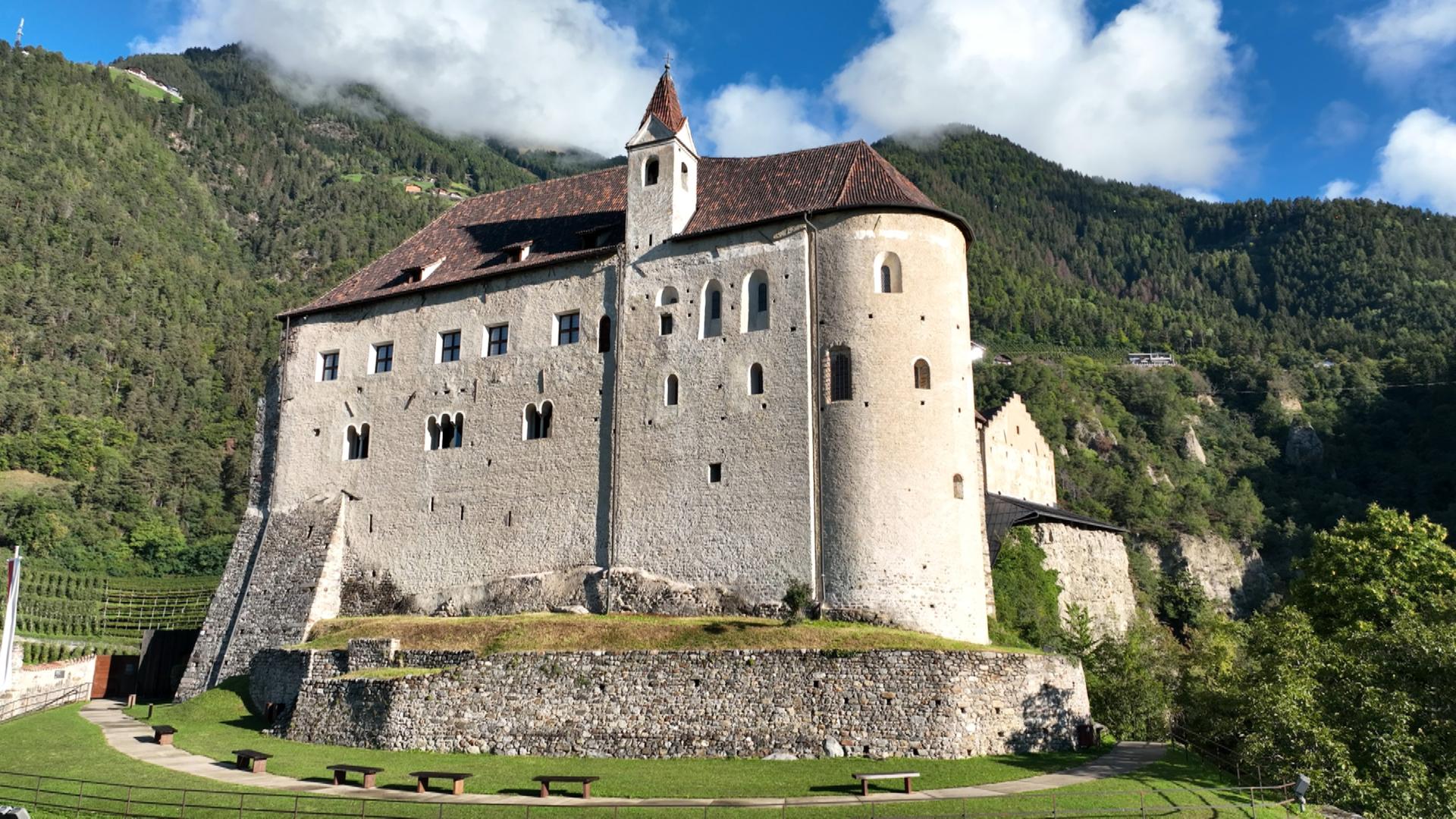 Luftaufnahme einer Burg