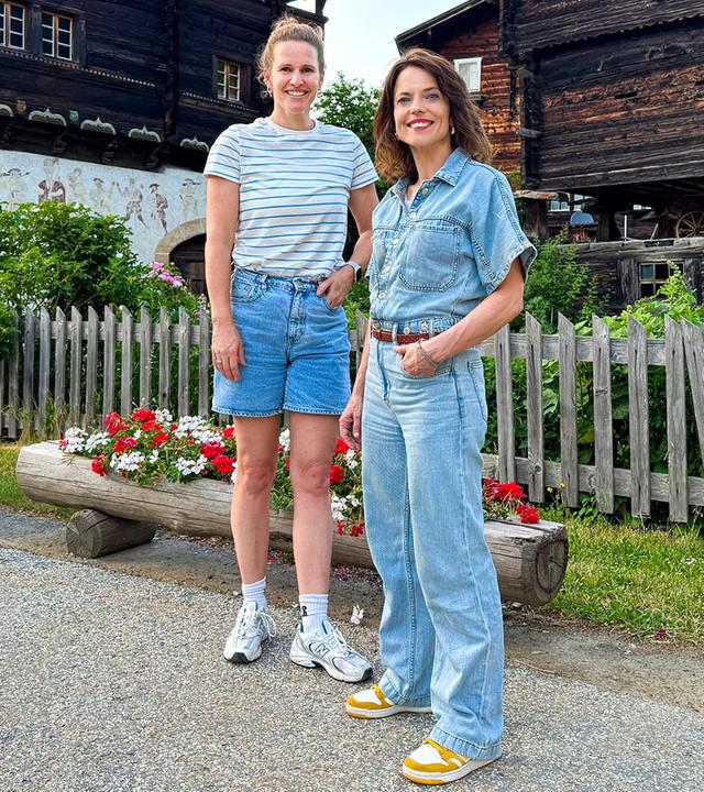 Kathrin Hönegger und Mona Vetsch in Ernen
