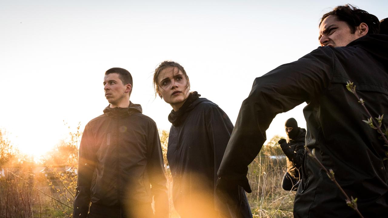 April Und Die Außergewöhnliche Welt