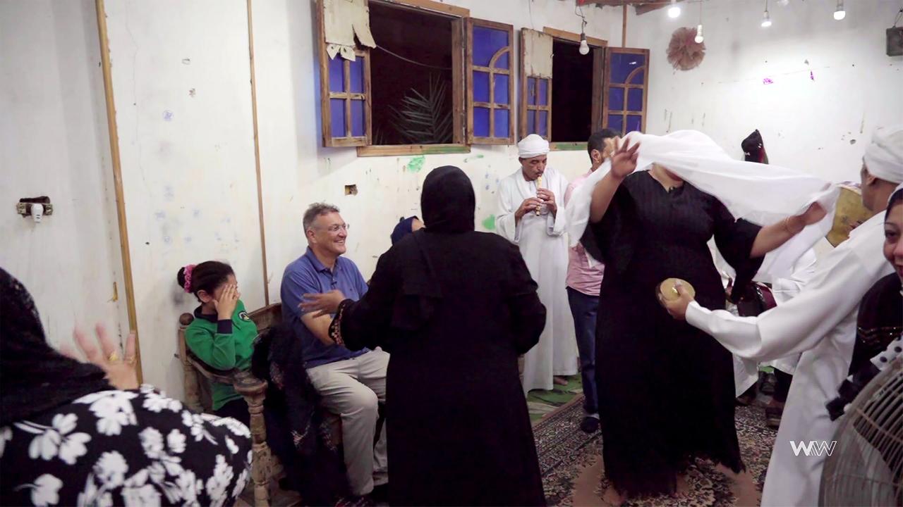 Ägypten: Karim El-Gawhary zu Besuch auf einem „Zar“: Mit Tanz und Ritualen wird Kontakt zu Geistern geknüpft.