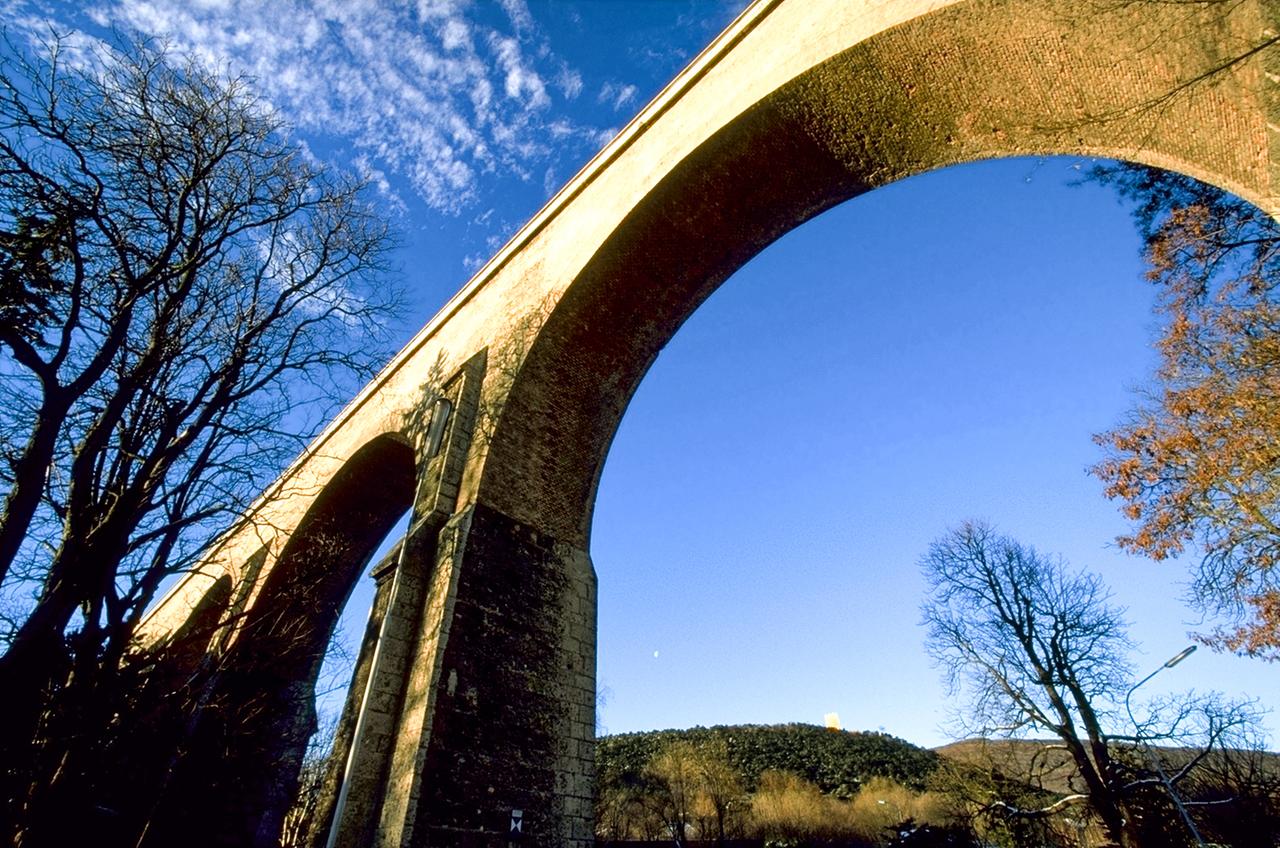 Ein Aquaedukt aus der Froschperspektive