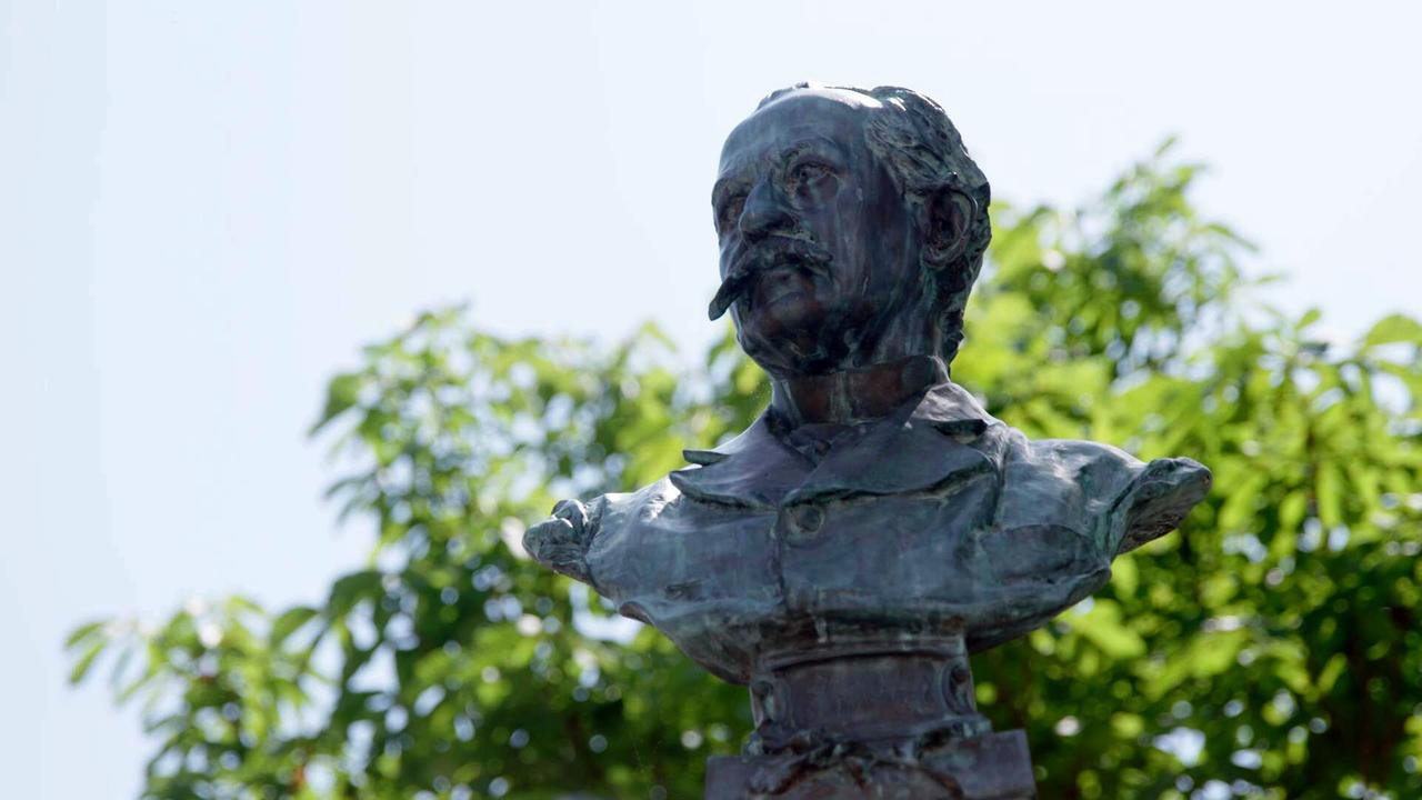 Josef Schöffel Denkmal.