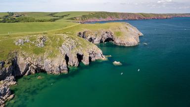 Kalksteinküste von Westwales