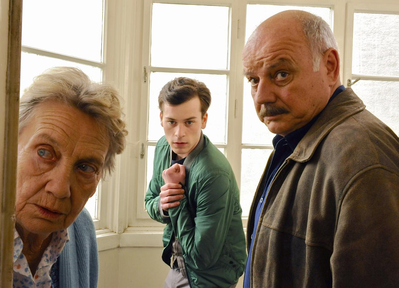  Ingrid Burkhard (Frau Leopold), Florian Bartholomäi (Thorsten), Wolfgang Böck (Schuh).