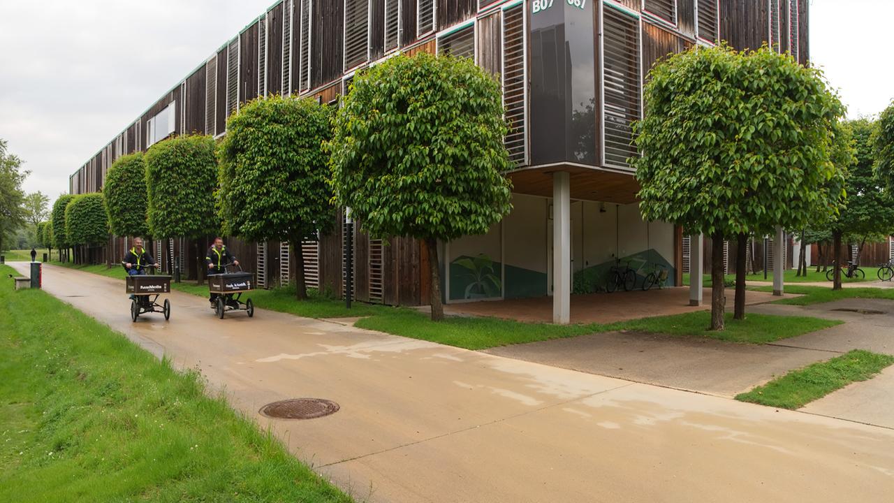 Gebäudeensemble des Lakeside Park in Klagenfurt mit moderner Architektur